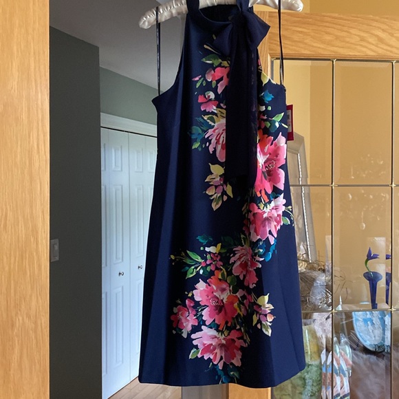 Vince Camuto dress - Picture 8 of 9